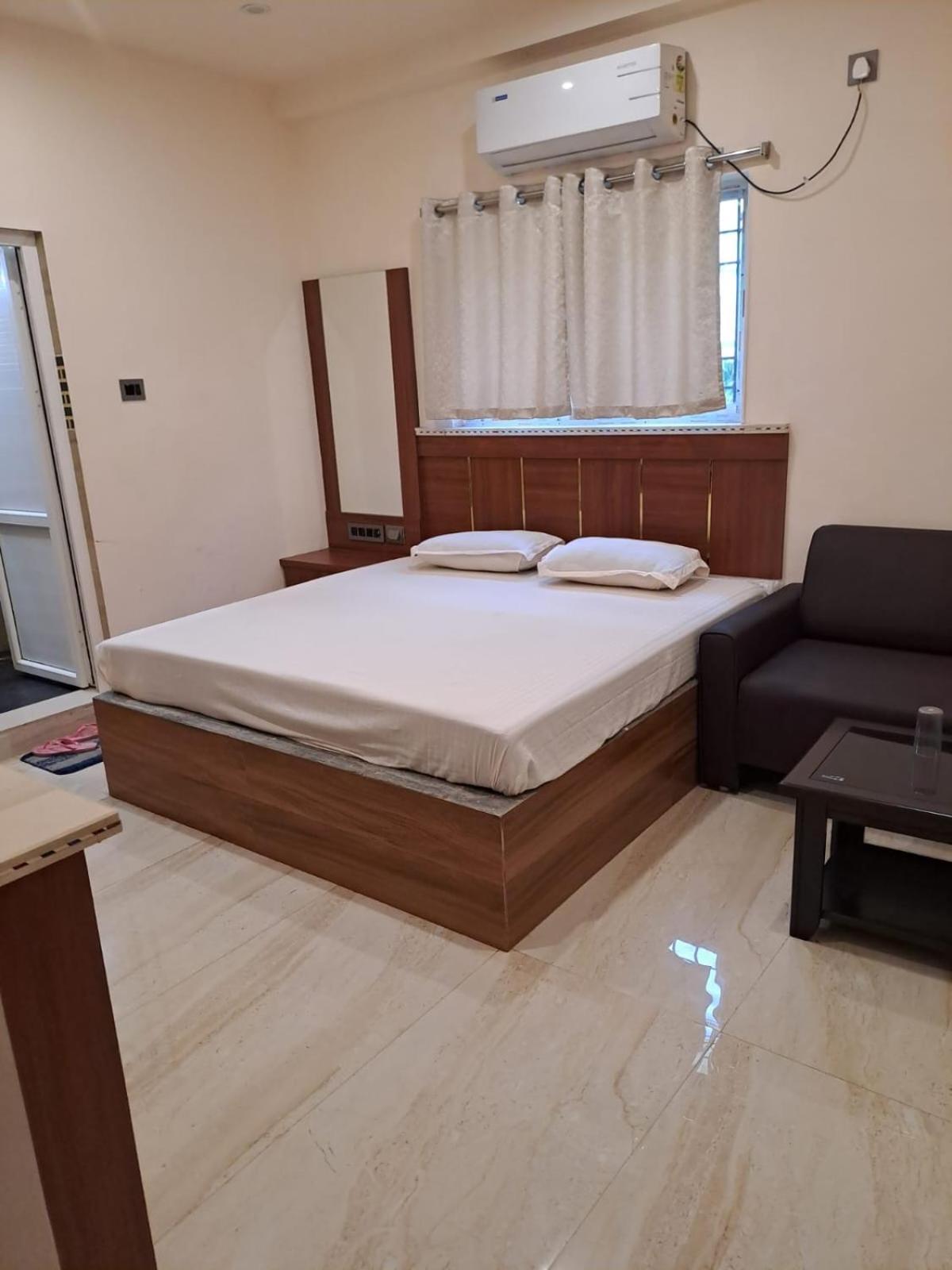 Hotel Vivek Patna  Zewnętrze zdjęcie